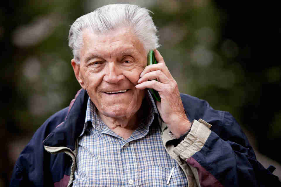 Best Cellphones for Seniors 
